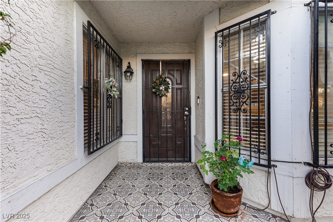 6205 Carmen Boulevard