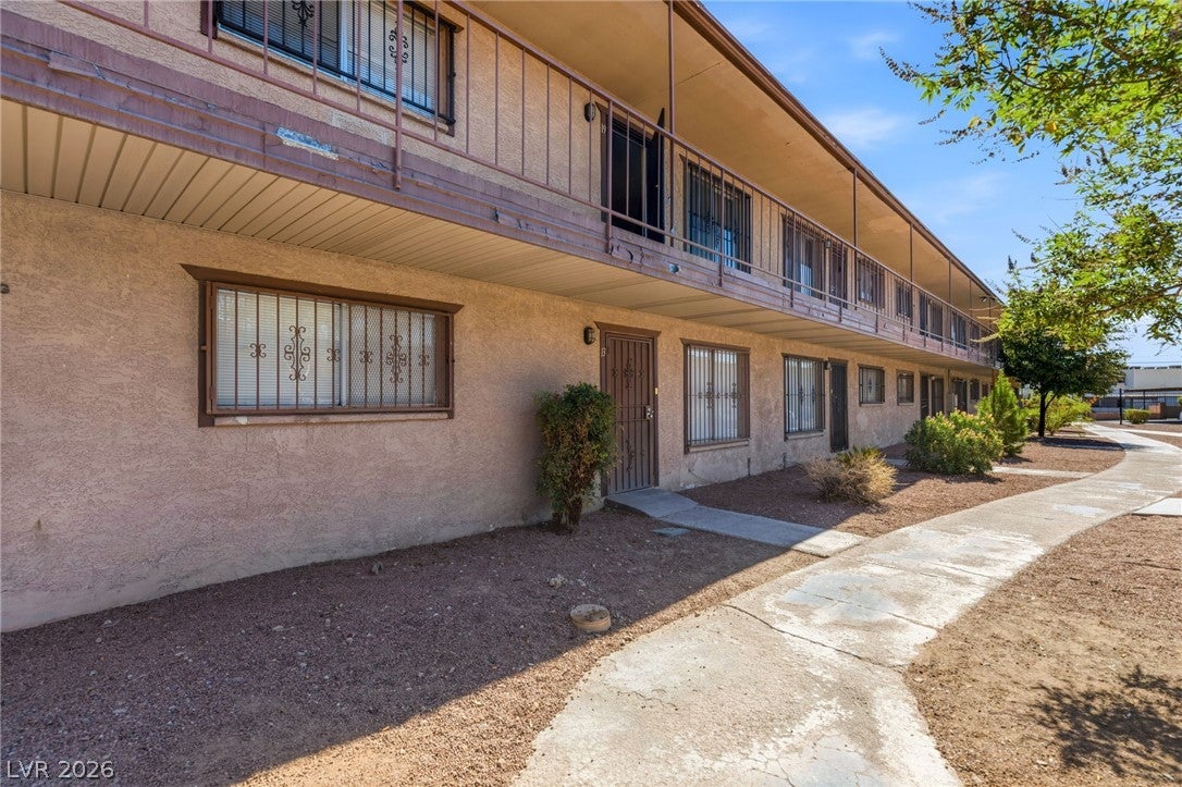 615 S Royal Crest Circle 13