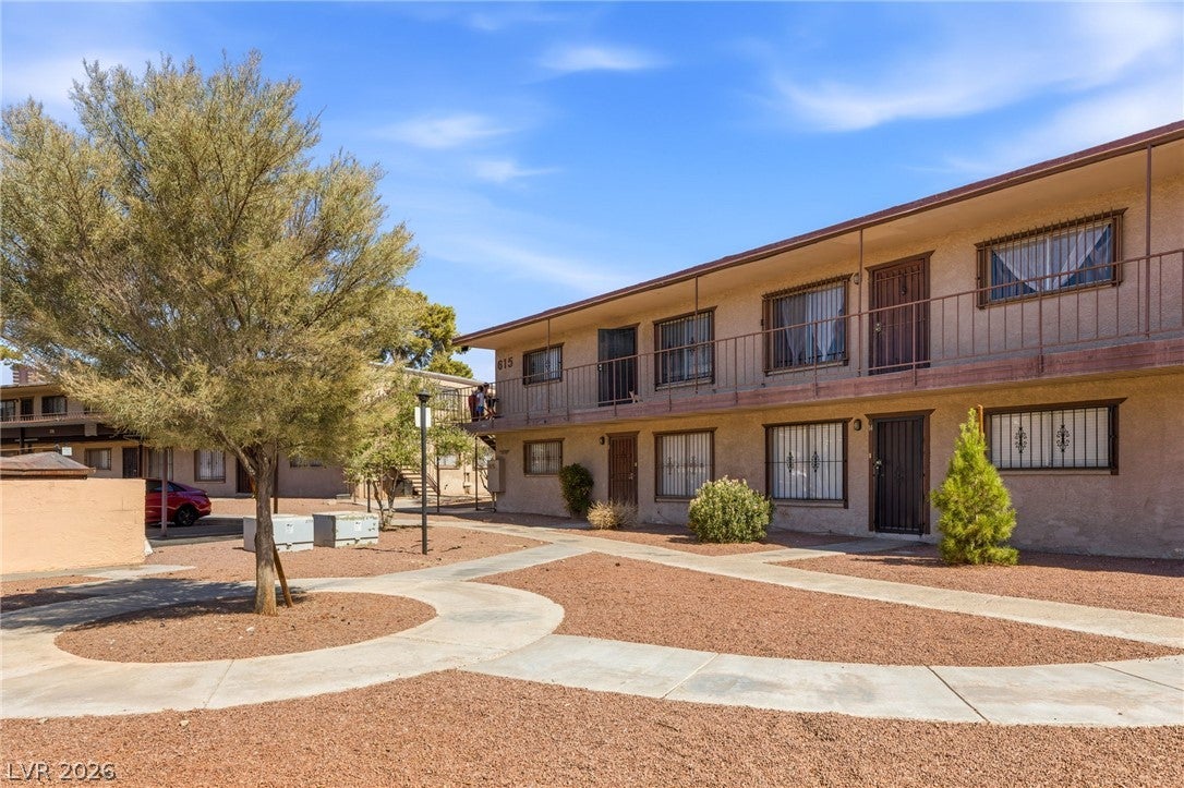 615 S Royal Crest Circle 13