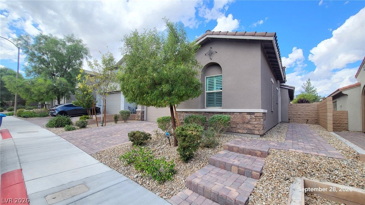 8861 Highland Skye Drive