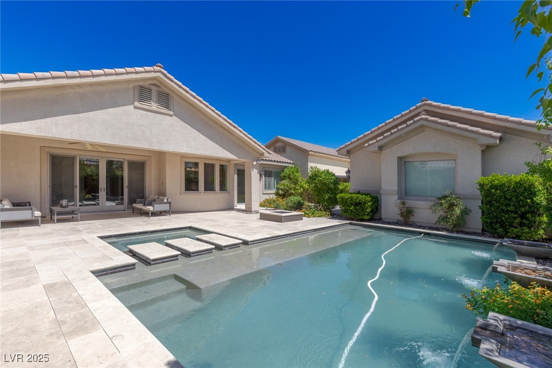 Las Vegas, Nevada 89139, United States, 5 Bedrooms Bedrooms, ,5 BathroomsBathrooms,Residential,Active,250094