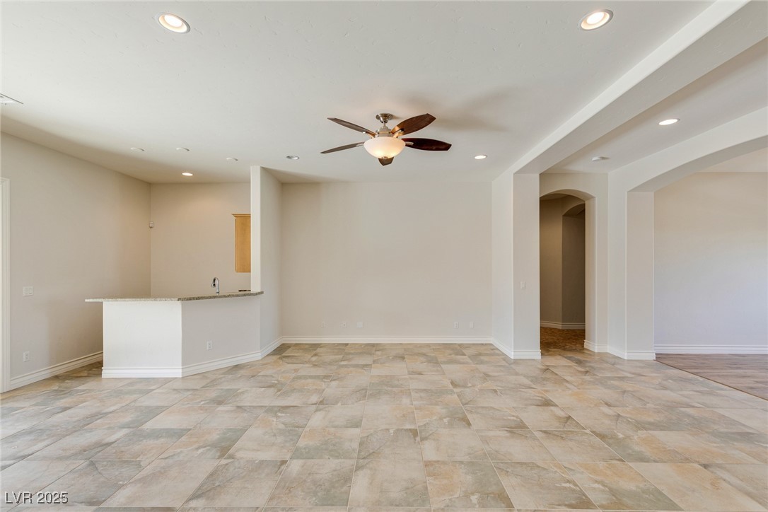 Las Vegas, Nevada 89139, United States, 5 Bedrooms Bedrooms, ,5 BathroomsBathrooms,Residential,Active,250094