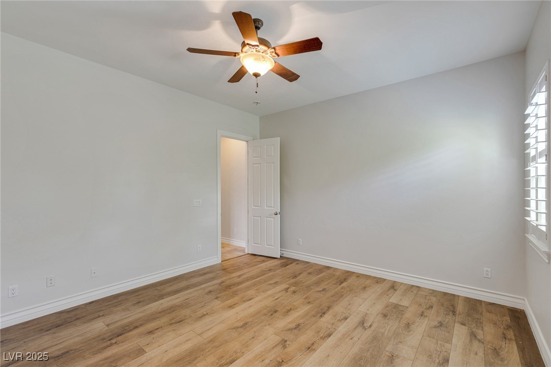 Las Vegas, Nevada 89139, United States, 5 Bedrooms Bedrooms, ,5 BathroomsBathrooms,Residential,Active,250094