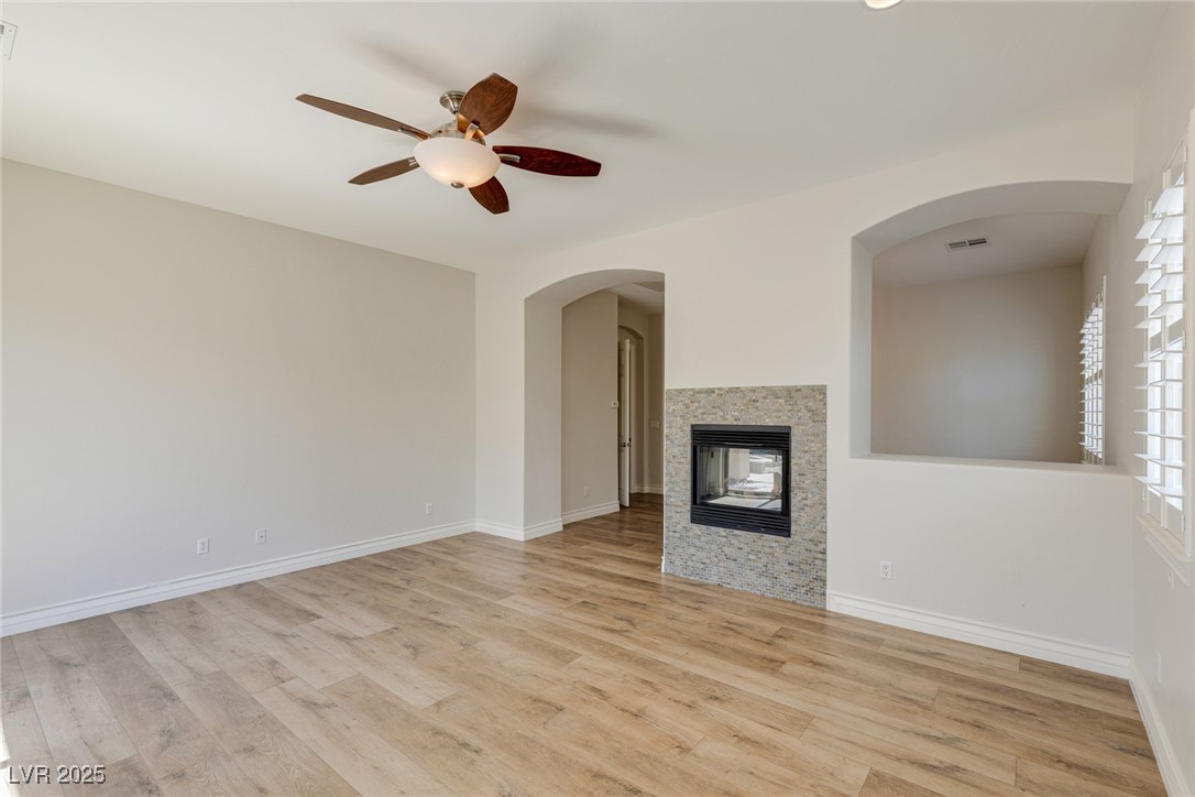 Las Vegas, Nevada 89139, United States, 5 Bedrooms Bedrooms, ,5 BathroomsBathrooms,Residential,Active,250094