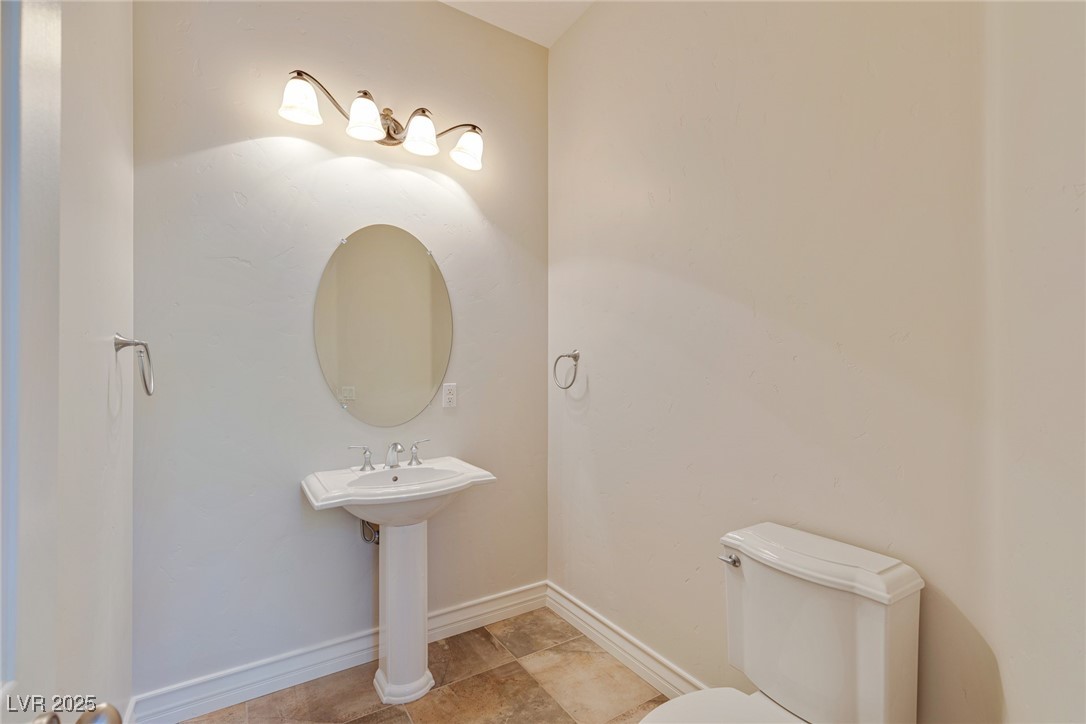 Las Vegas, Nevada 89139, United States, 5 Bedrooms Bedrooms, ,5 BathroomsBathrooms,Residential,Active,250094