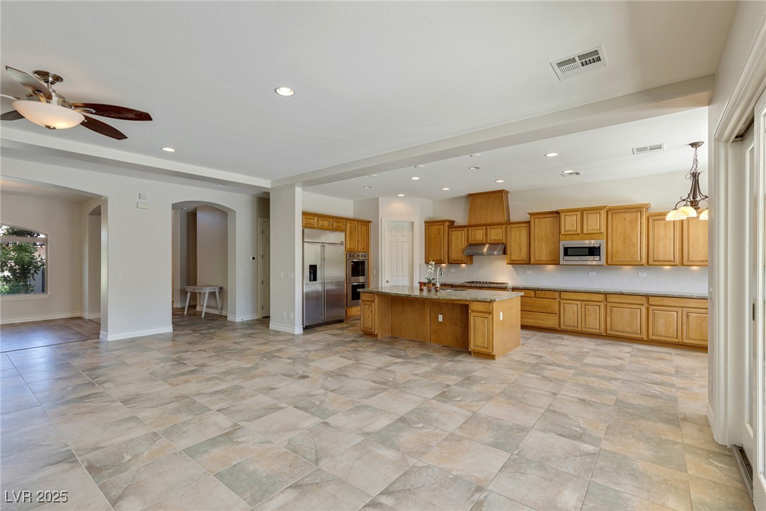 Las Vegas, Nevada 89139, United States, 5 Bedrooms Bedrooms, ,5 BathroomsBathrooms,Residential,Active,250094