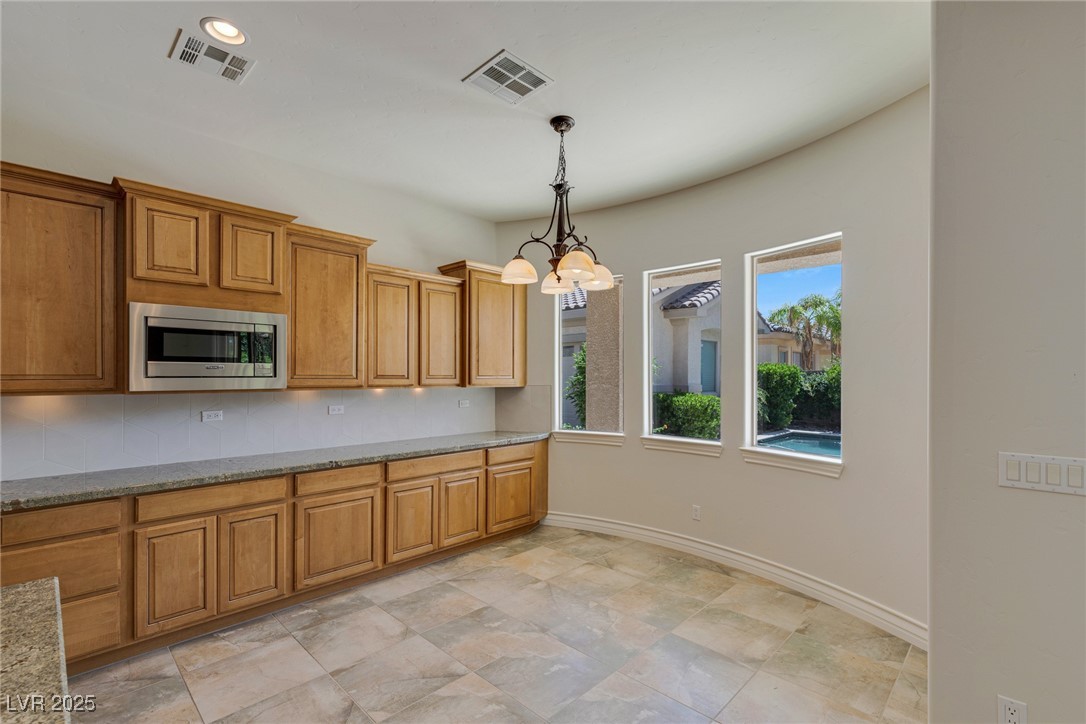 Las Vegas, Nevada 89139, United States, 5 Bedrooms Bedrooms, ,5 BathroomsBathrooms,Residential,Active,250094