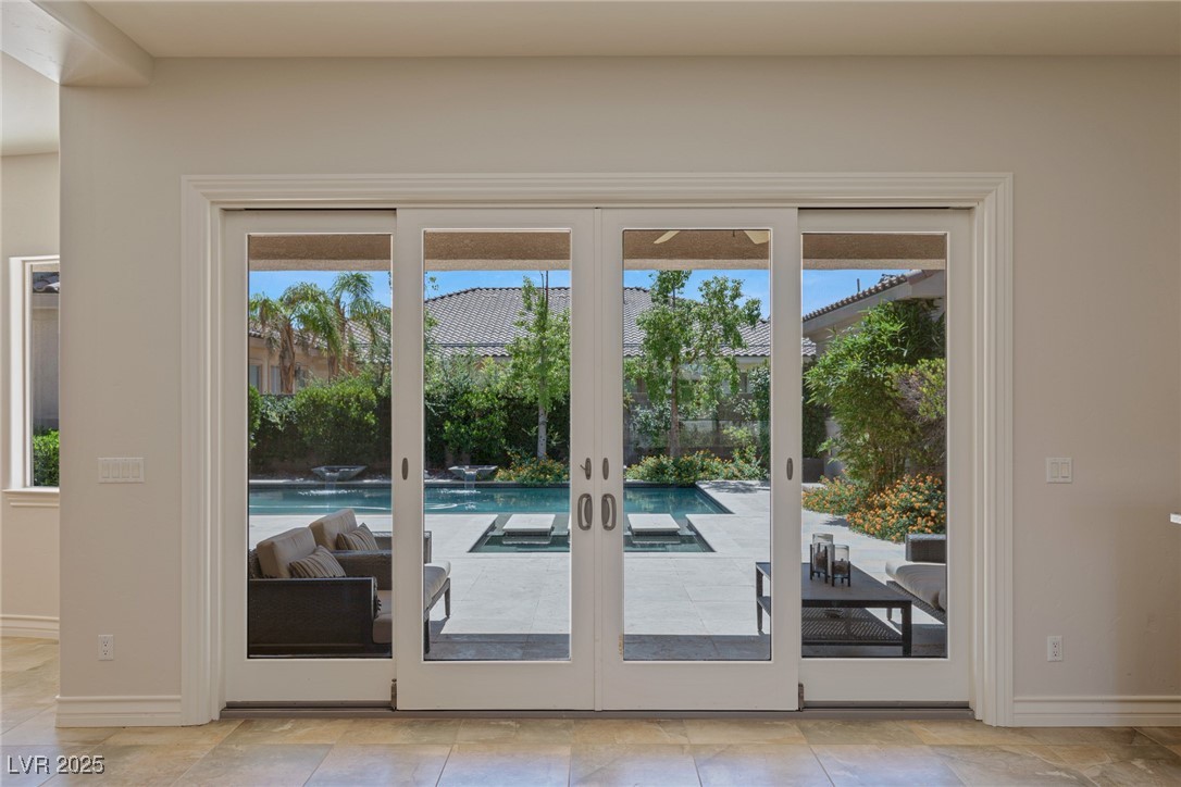 Las Vegas, Nevada 89139, United States, 5 Bedrooms Bedrooms, ,5 BathroomsBathrooms,Residential,Active,250094