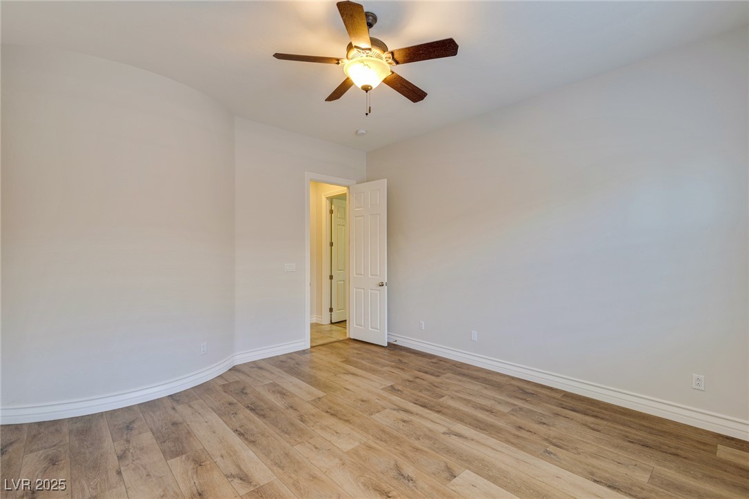 Las Vegas, Nevada 89139, United States, 5 Bedrooms Bedrooms, ,5 BathroomsBathrooms,Residential,Active,250094