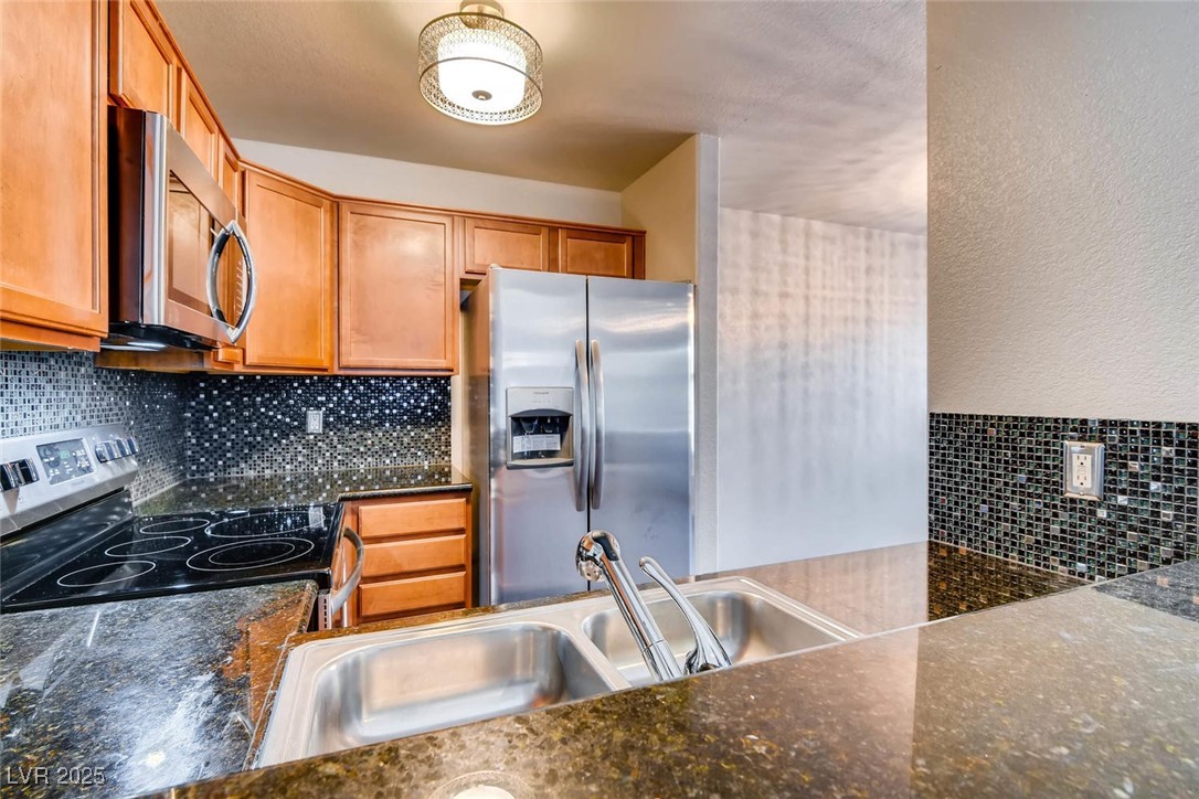 Las Vegas, Nevada 89117, United States, 3 Bedrooms Bedrooms, ,2 BathroomsBathrooms,Residential,Active,102078