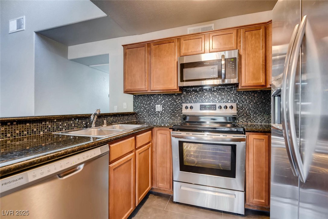 Las Vegas, Nevada 89117, United States, 3 Bedrooms Bedrooms, ,2 BathroomsBathrooms,Residential,Active,102078