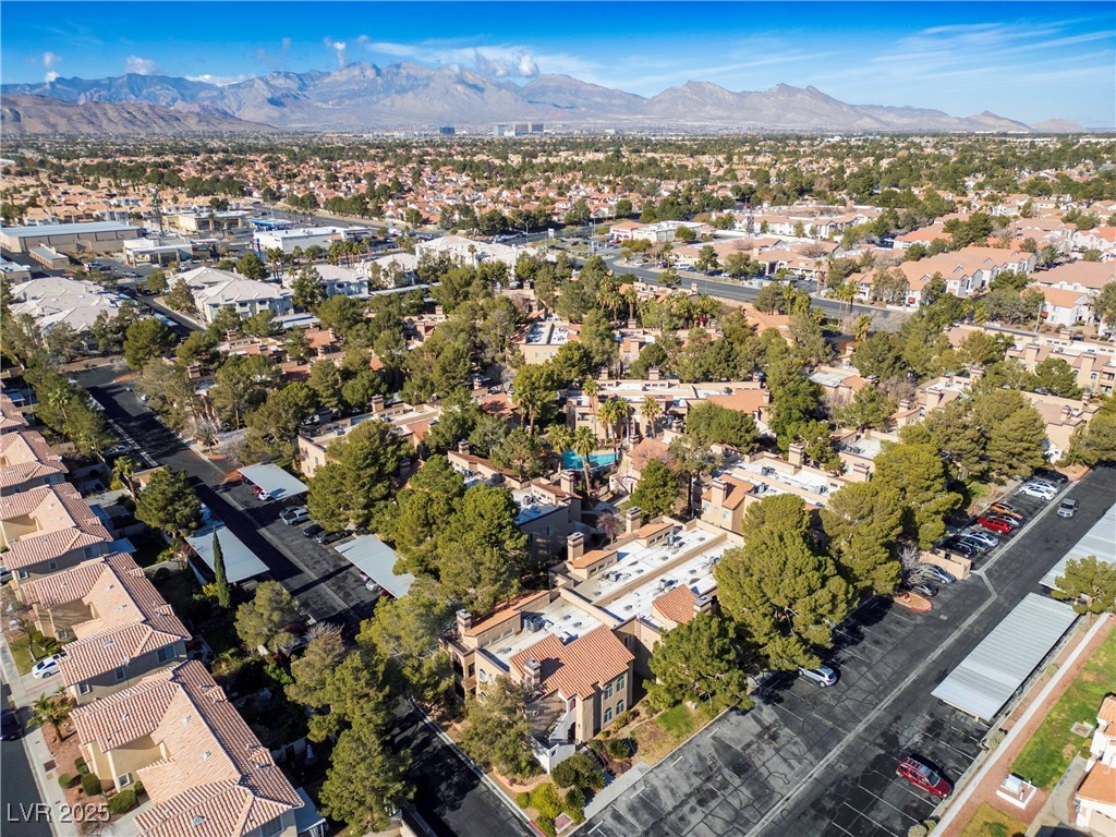 Las Vegas, Nevada 89117, United States, 3 Bedrooms Bedrooms, ,2 BathroomsBathrooms,Residential,Active,102078