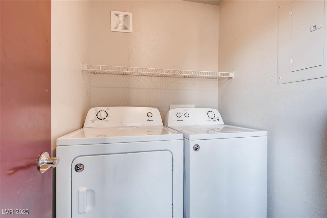 Las Vegas, Nevada 89117, United States, 3 Bedrooms Bedrooms, ,2 BathroomsBathrooms,Residential,Active,102078