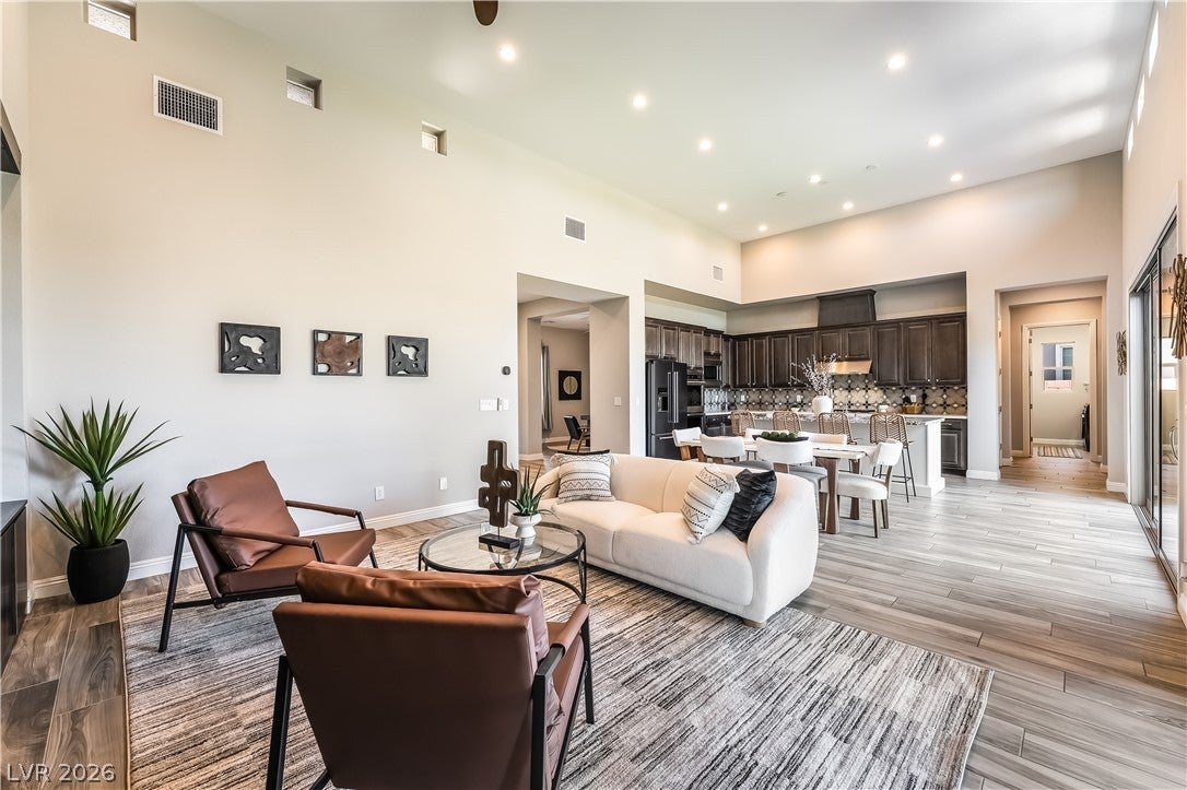 6706 DESERT CRIMSON Street