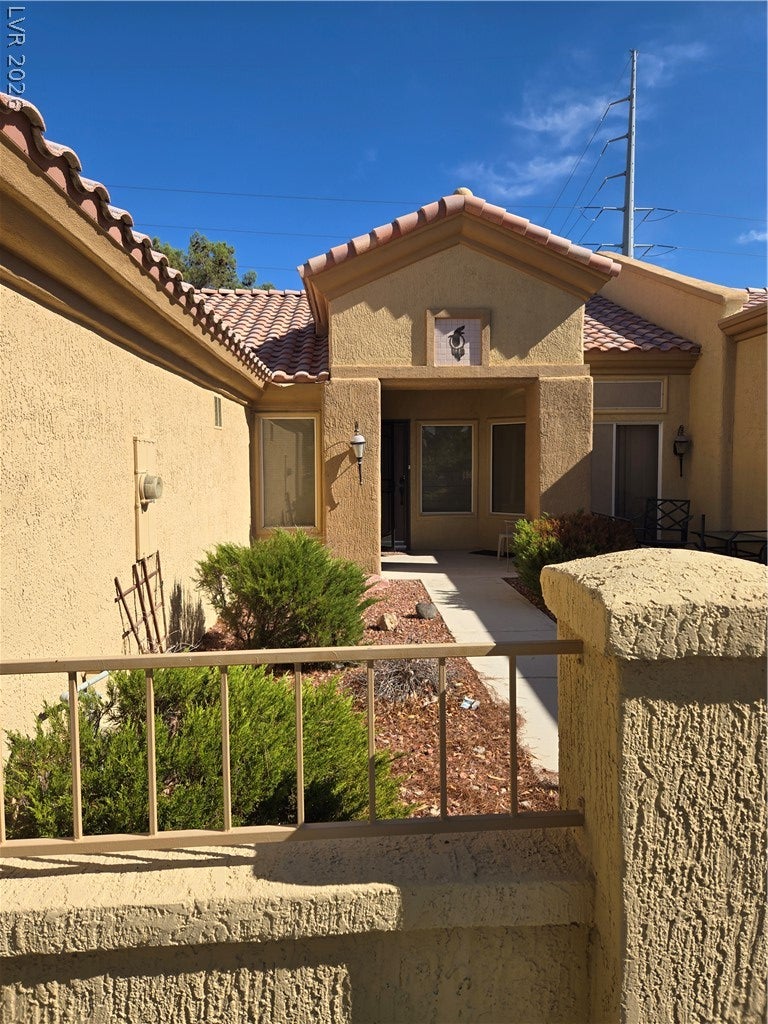 9812 Villa Ridge Drive