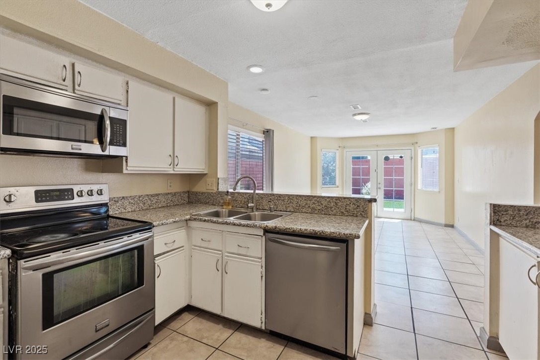 Las Vegas, Nevada 89119, United States, 3 Bedrooms Bedrooms, ,3 BathroomsBathrooms,Residential,Active,153663