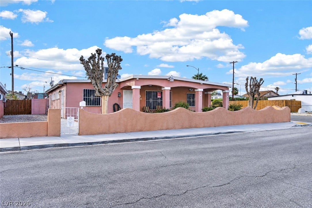 1323 Maui Street
