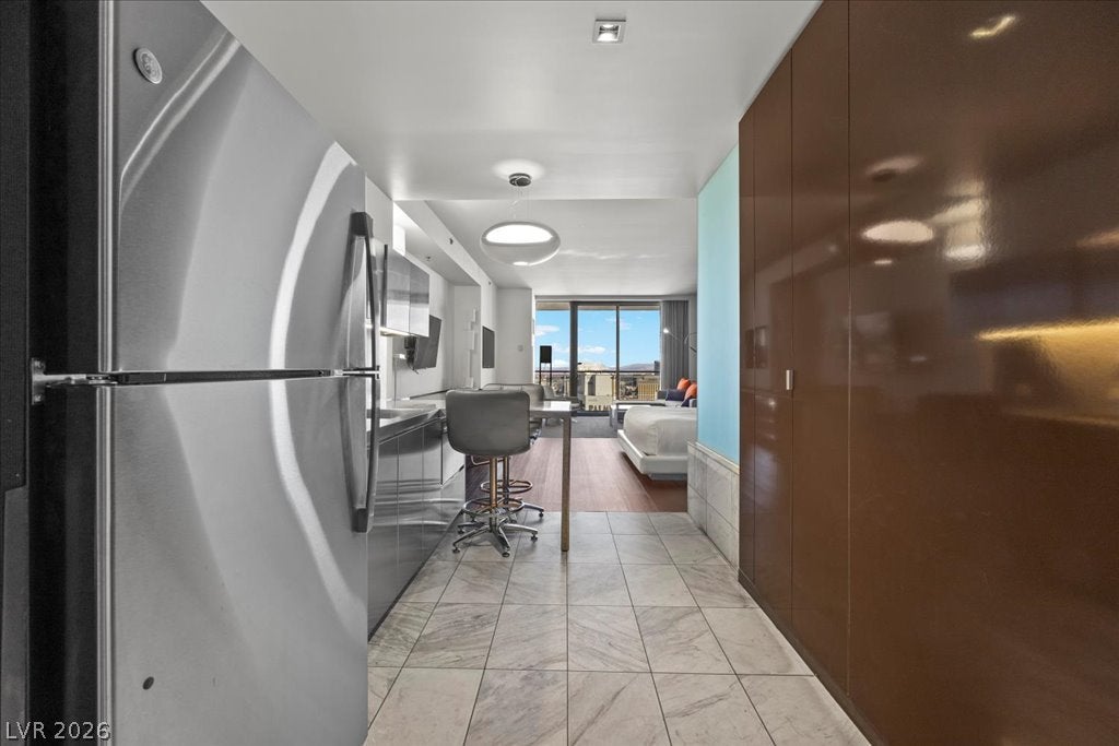 4381 W Flamingo Road 5112