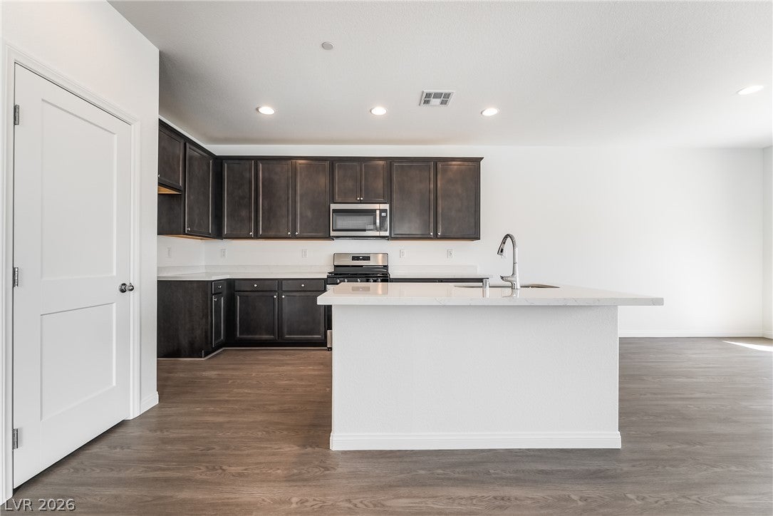 9338 Juniper Shade Street