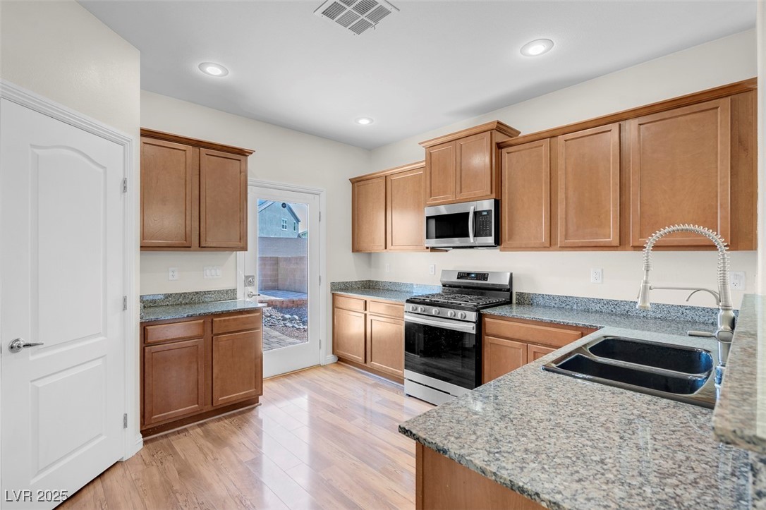 6136 River Belle Street, North Las Vegas, Nevada image 14