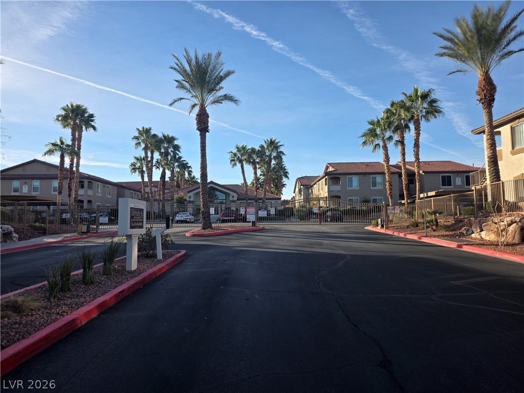 2305 W Horizon Ridge Parkway 2124