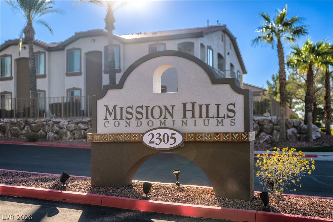 2305 W Horizon Ridge Parkway 2124