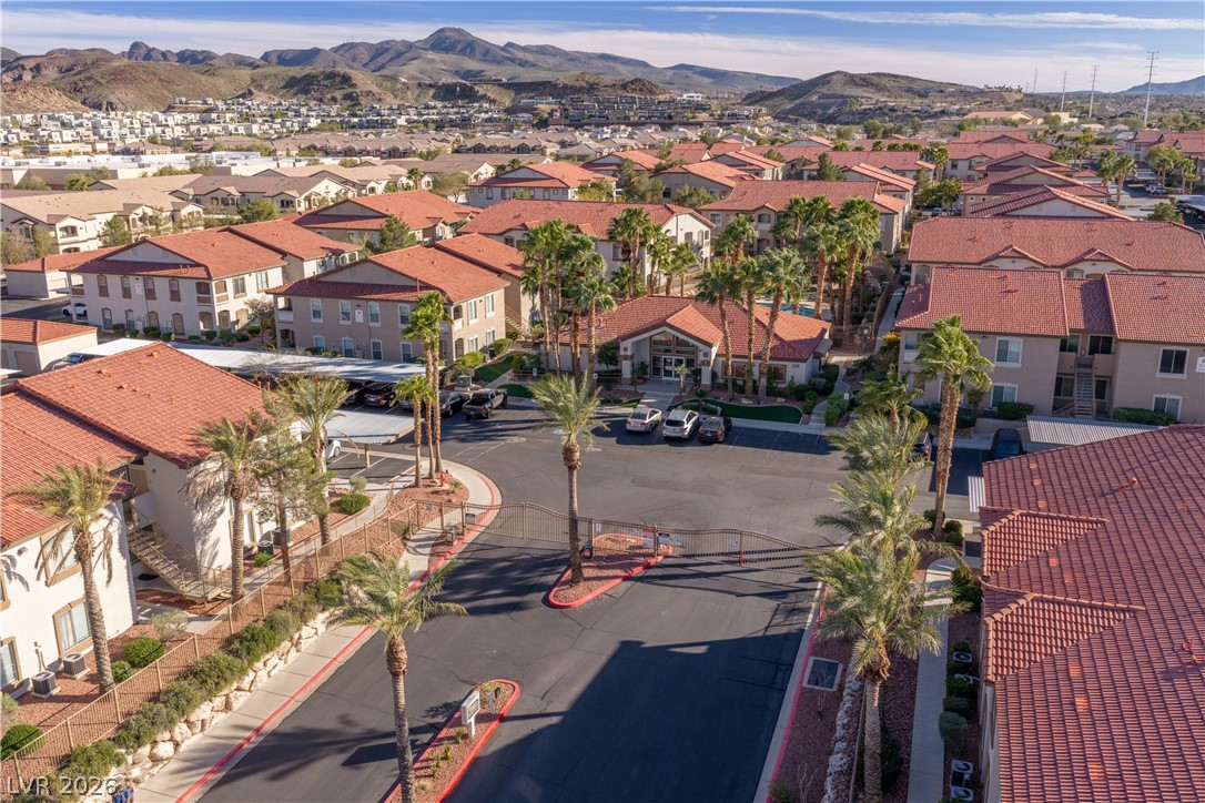 2305 W Horizon Ridge Parkway 2124