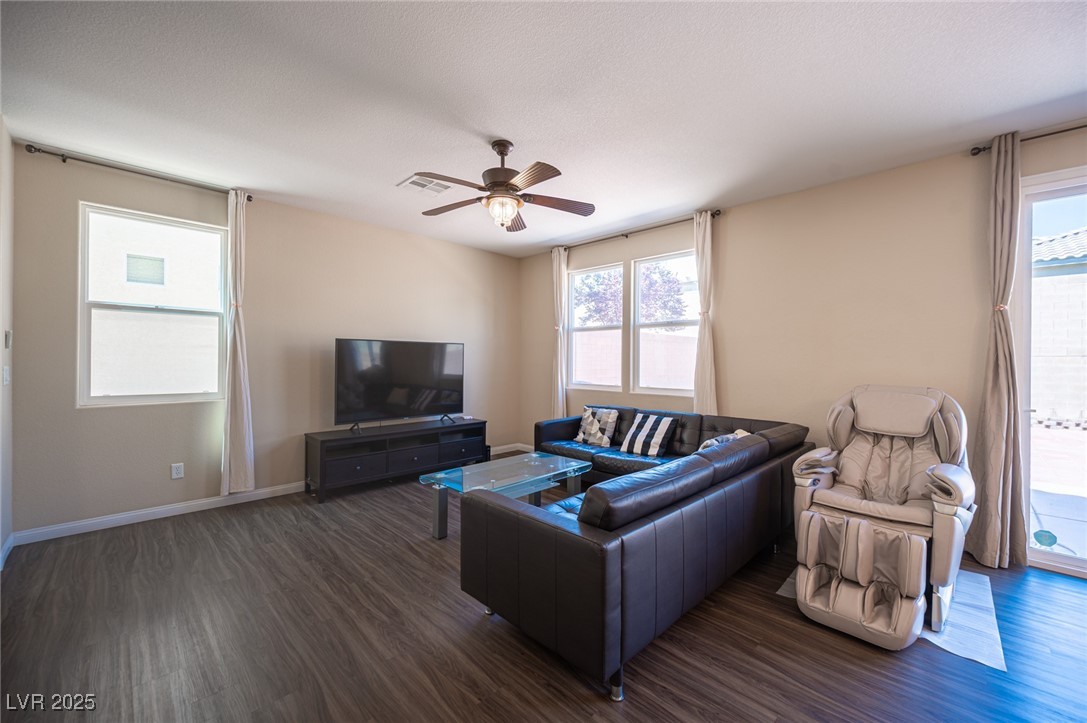 5638 Jelsma Avenue, Las Vegas, Nevada image 9