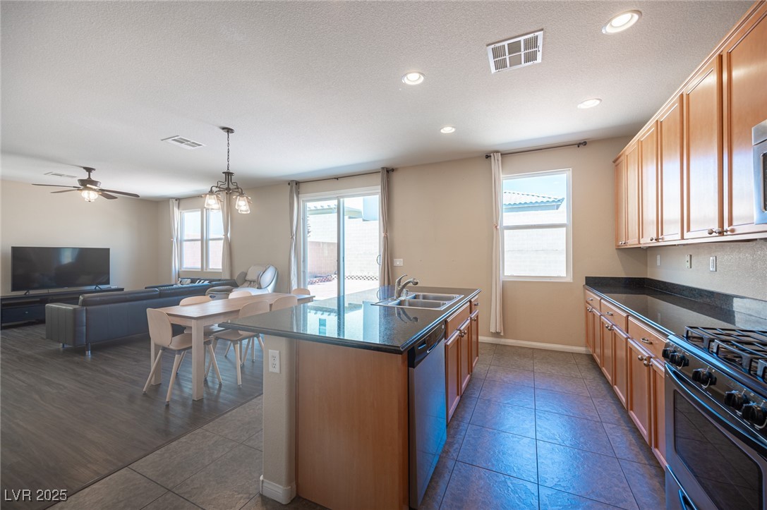5638 Jelsma Avenue, Las Vegas, Nevada image 18