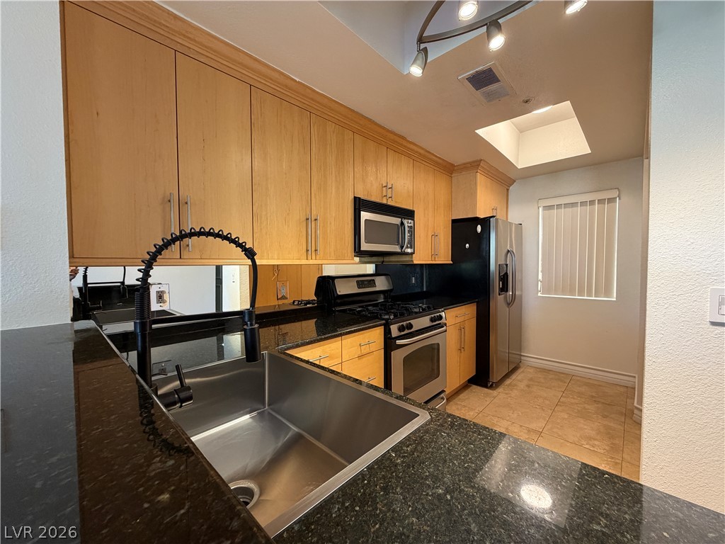 210 E Flamingo Road 126