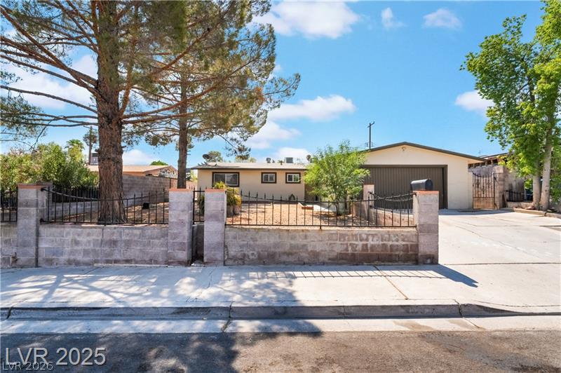 5317 Lytton Avenue