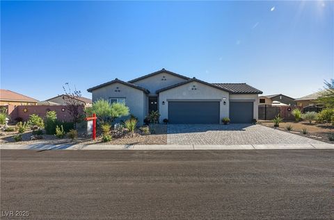 Photo of 73 Hawk Avenue, Pahrump, NV 89060 (MLS # 2730080) Photo of 73 Hawk Avenue, Pahrump, NV 89060 (MLS # 2730080)