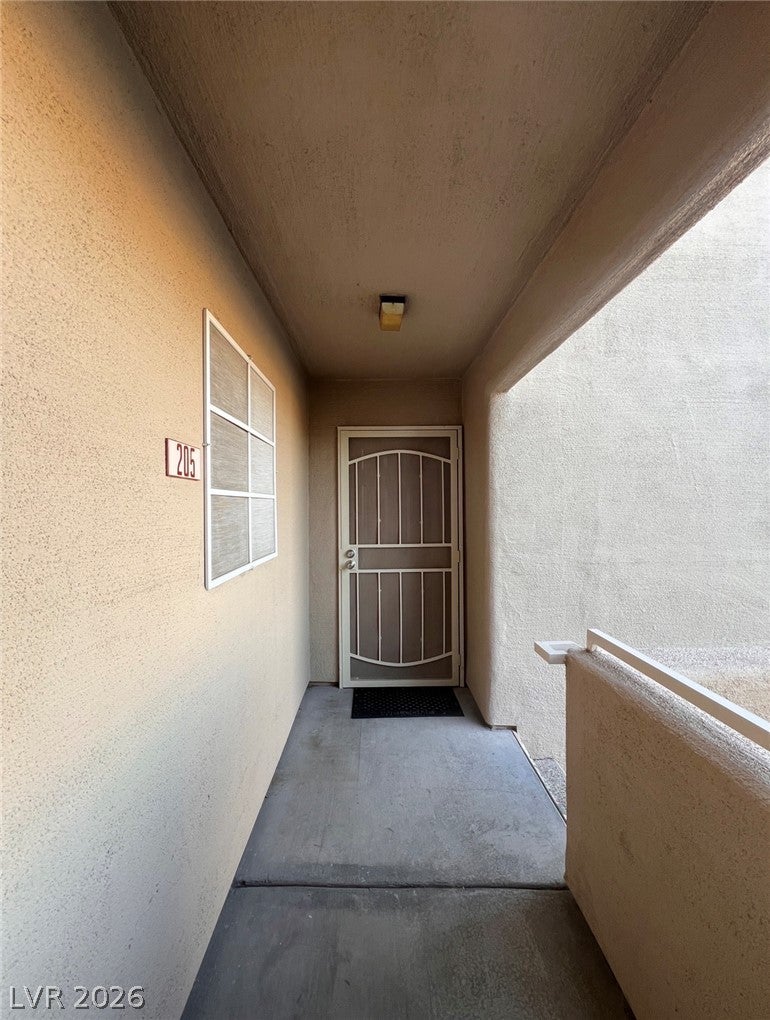 1909 High Valley Court 205