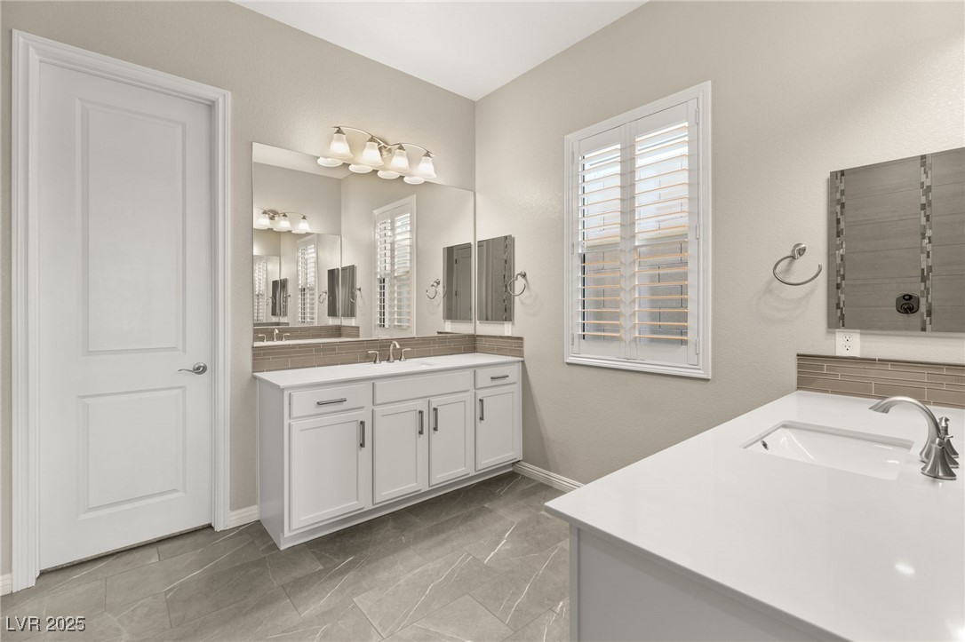 Las Vegas, Nevada 89138, United States, 4 Bedrooms Bedrooms, ,3 BathroomsBathrooms,Residential,Active,149955