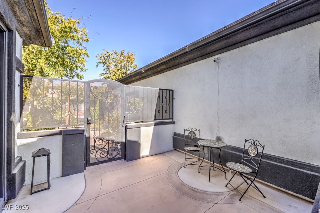 2255 Candlestick Avenue