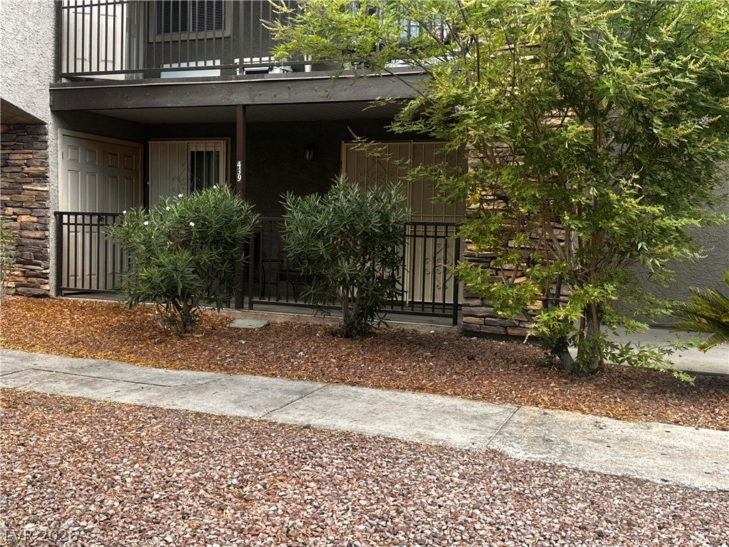 5242 River Glen Drive 439