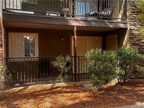 Condo For Sale - 5242 River Glen Drive #439<br/> Las Vegas, NV 89103