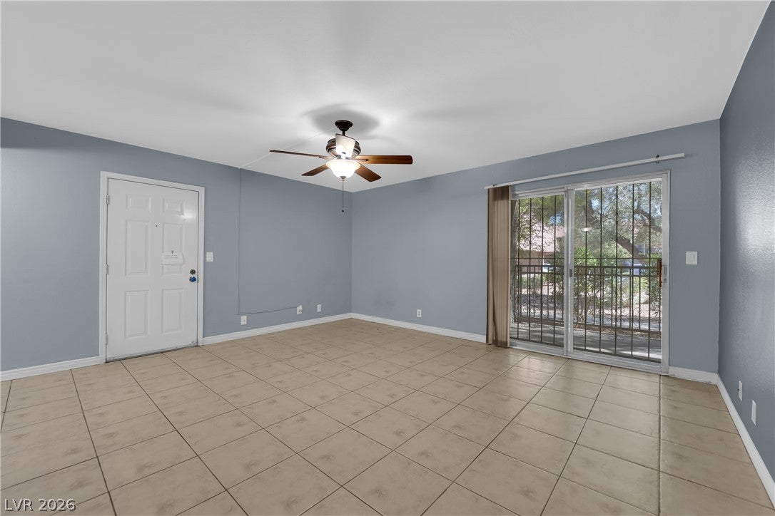 5242 River Glen Drive 439