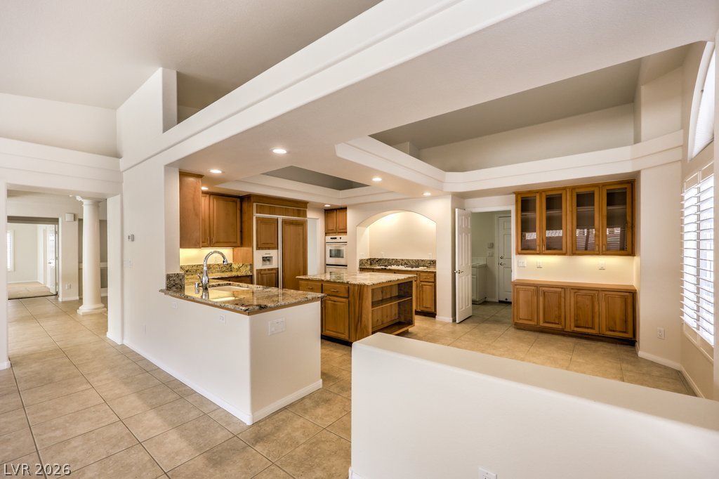 7546 Gossamer Wind Street