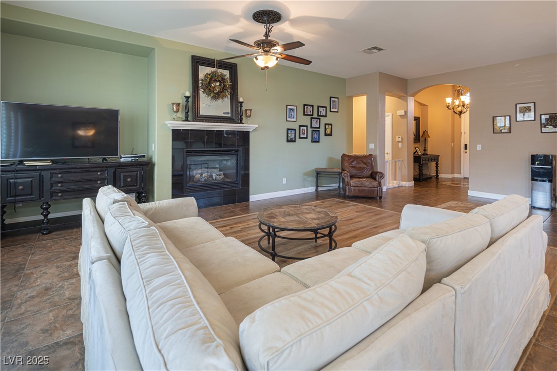 Las Vegas, Nevada 89178, United States, 6 Bedrooms Bedrooms, ,4 BathroomsBathrooms,Residential,Active,195646