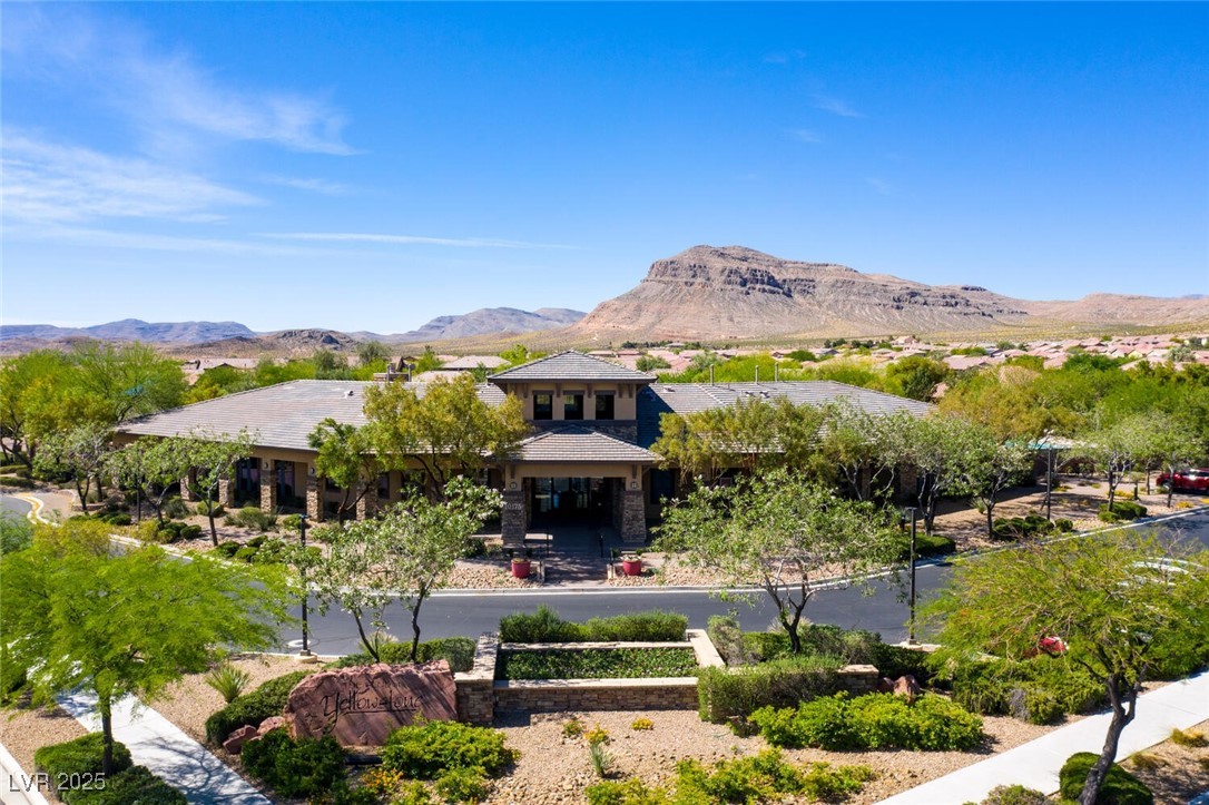 Las Vegas, Nevada 89178, United States, 6 Bedrooms Bedrooms, ,4 BathroomsBathrooms,Residential,Active,195646