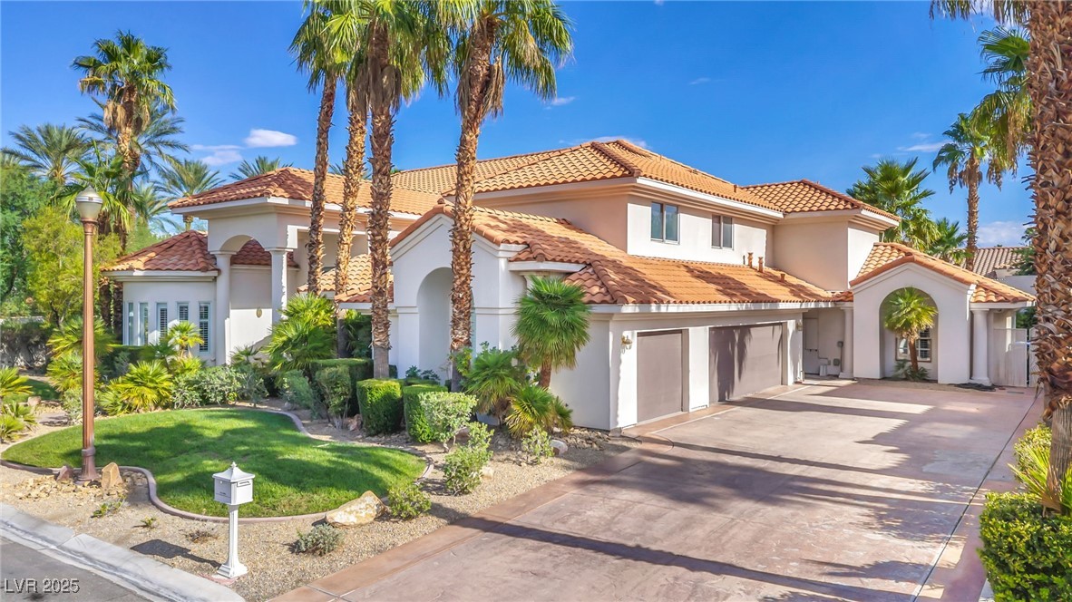 8113 Sapphire Bay Circle