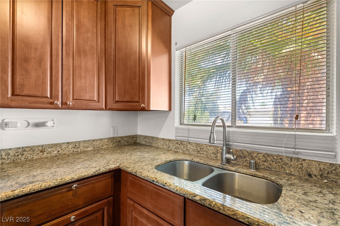 Las Vegas, Nevada 89106, United States, 4 Bedrooms Bedrooms, ,2 BathroomsBathrooms,Residential,Active,155498