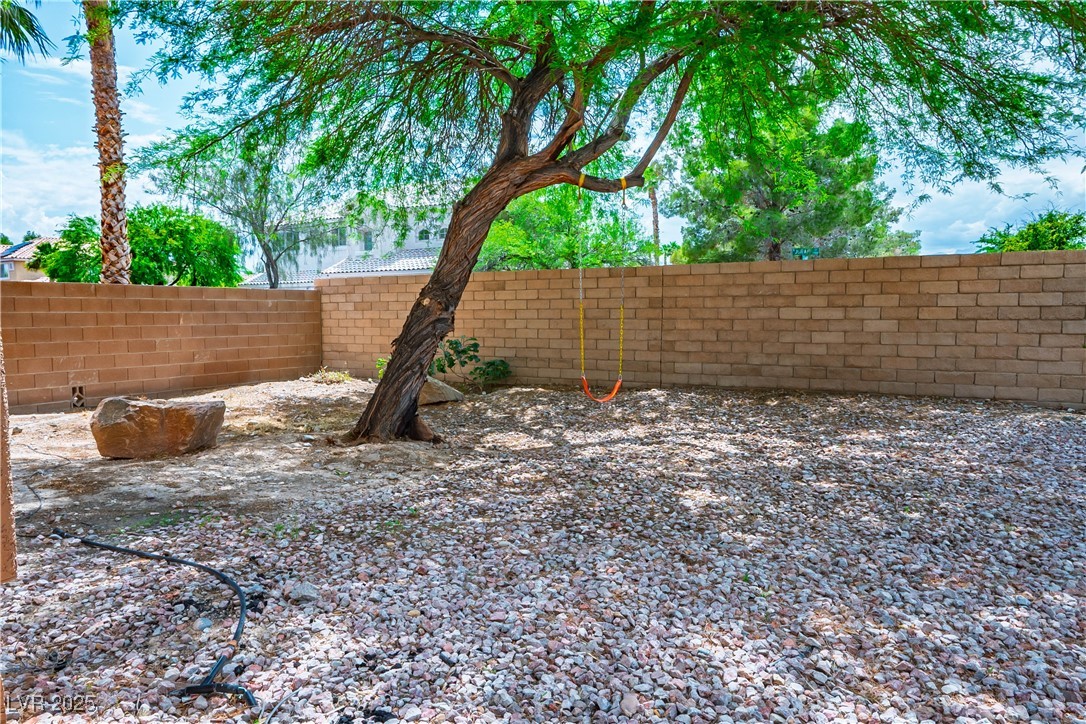 7340 Elderly Avenue, Las Vegas, Nevada image 38