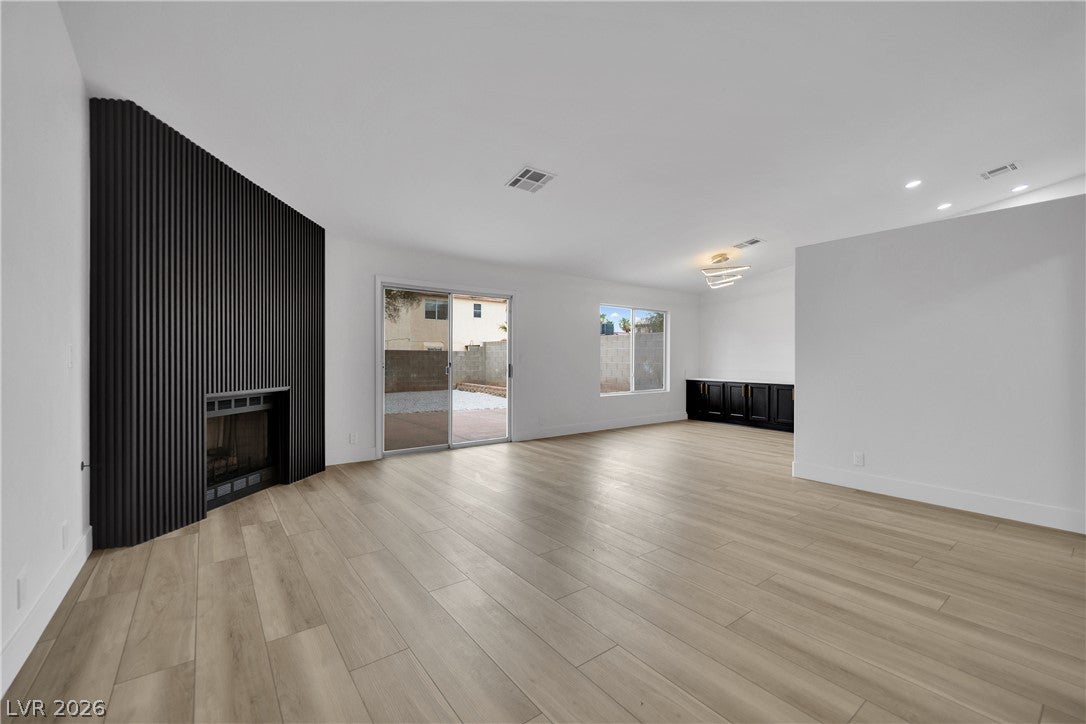 908 Sunnyfield Way