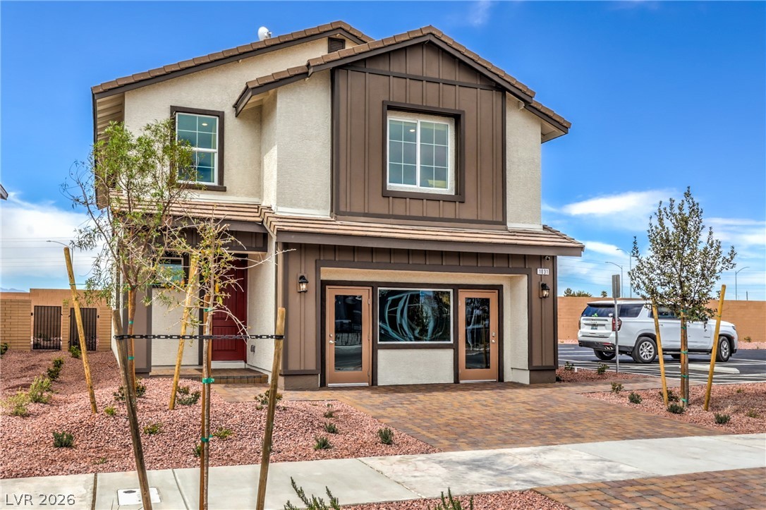 1005 Copper Robin Street