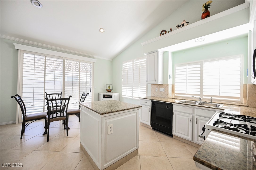 1424 Country Hollow Drive, Las Vegas, Nevada image 31