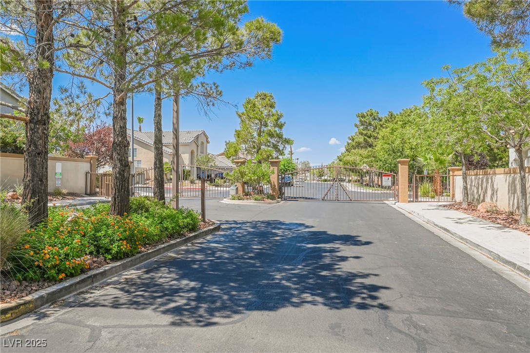 1424 Country Hollow Drive, Las Vegas, Nevada image 44