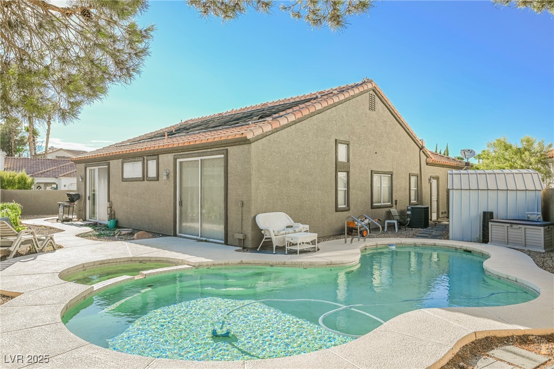 1424 Country Hollow Drive, Las Vegas, Nevada image 2