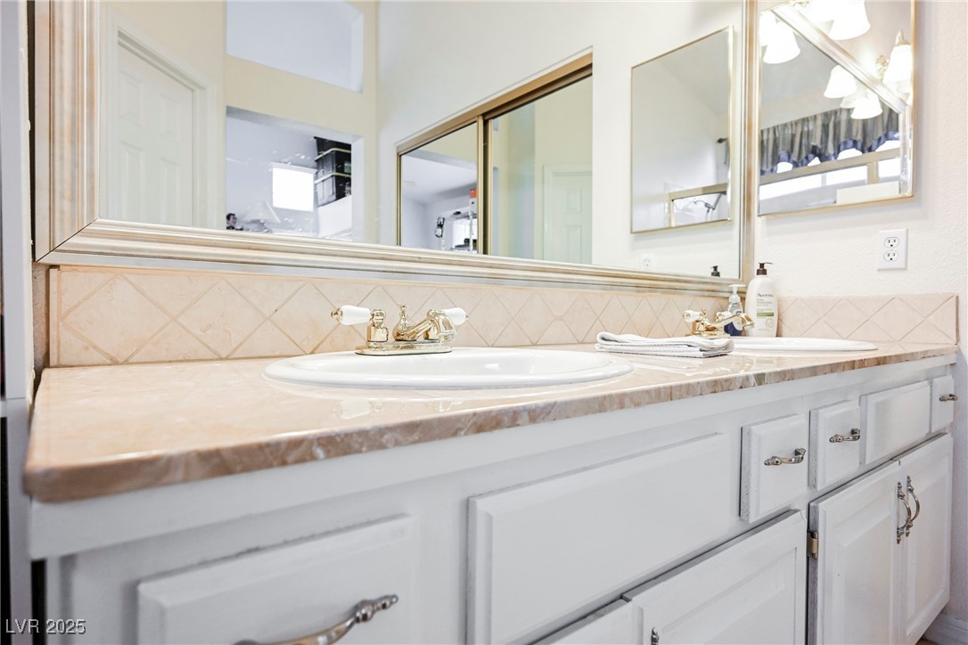 1424 Country Hollow Drive, Las Vegas, Nevada image 23